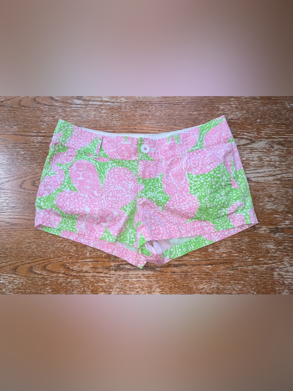 Lilly Pulitzer”Cheat Ya” in the  Walsh shorts size 4 womans